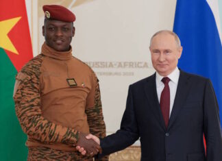 Putin aparece rodeado de líderes da África e promete ‘nova ordem mundial