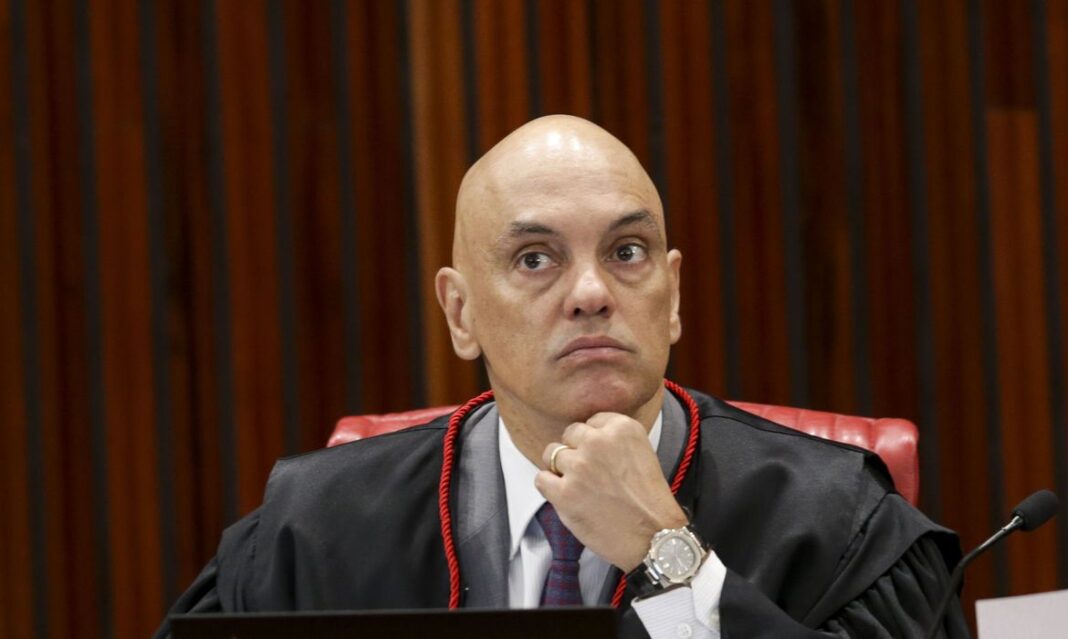 sessao-tse-bolsonaro_mcamgo_abr_29062023-8.jpg