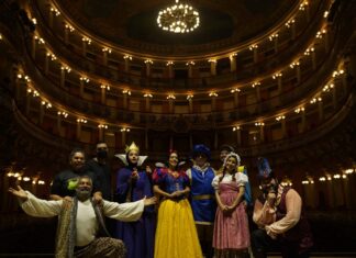 Clássico ‘Branca de Neve’ retorna ao palco do Teatro Amazonas