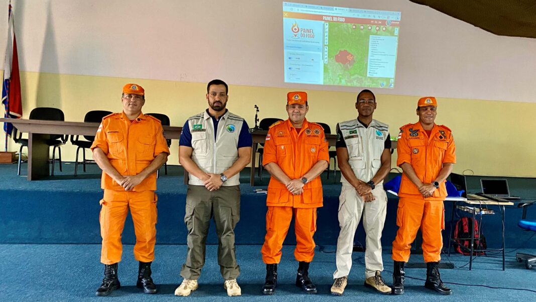 Encontro com agentes do Ministé_rio da Defesa_Foto CBMAM (2)