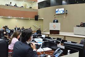 Prefeitura destaca o trabalho desenvolvido nas áreas habitacionais e fundiárias na Câmara Municipal