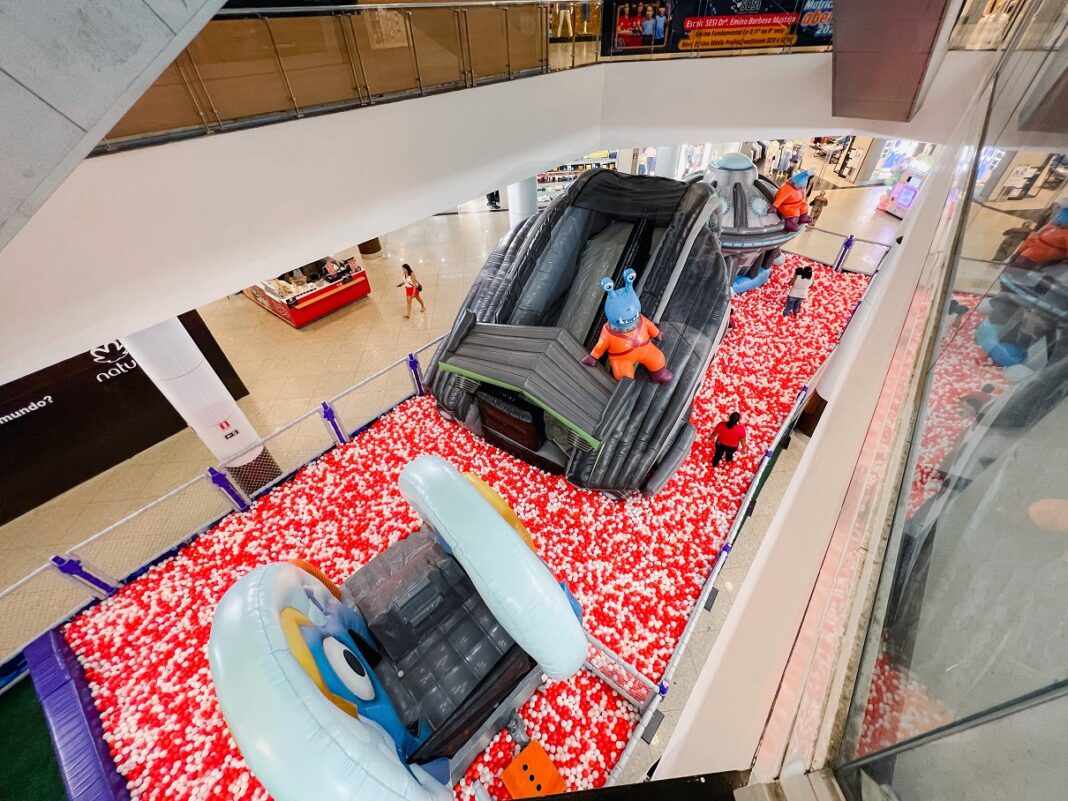 Aliens ‘invadem’ Sumaúma Park Shopping