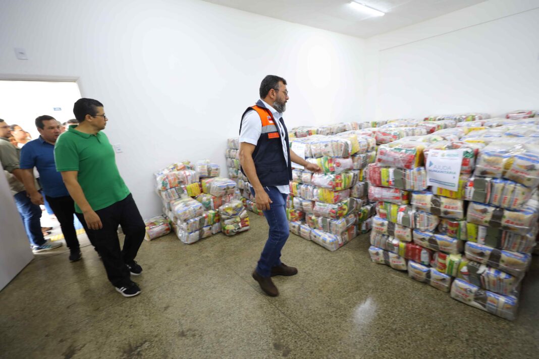 Com mais de 1,1 mil toneladas de alimentos distribuídos, Wilson Lima destaca parcerias para minimizar impactos da estiagem_Foto Alex Pazuello (6)