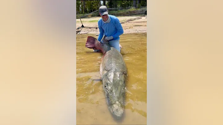 art-weston-with-alligator-gar