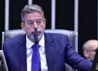 Lira manda um calaboca ao STF e diz que ‘cada Poder deve se conter nos seus limites constitucionais’