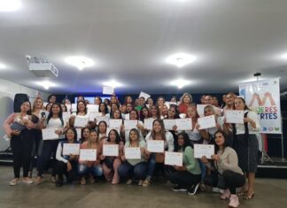 Projetos sociais que beneficiam migrantes e refugiados venezuelanos concorrem ao prêmio Jaraqui Graúdo