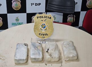 Policiais civis prendem dupla em posse de drogas no conjunto Osvaldo Frota