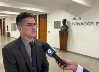 Prefeito de Manaus se diz vítima de deepfake e aciona polícia