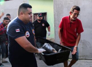 Mulher tem casa invadida e é executada a tiros enquanto arrumava guarda-roupa, no Jorge Teixeira