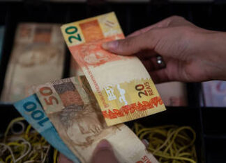 Segunda parcela do 13º salário deve ser paga até a próxima sexta-feira