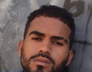 Jovem é espancado até a morte por moradores após notícia falsa de que matou cachorros se espalhar