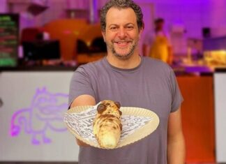 “Dono de restaurante que colocou cartaz dizendo que bolsonaristas não eram bem vindos, faliu em Curitiba