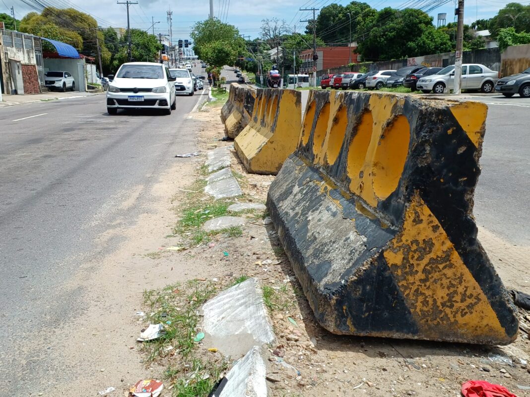 Instalação de divisores de pista 4