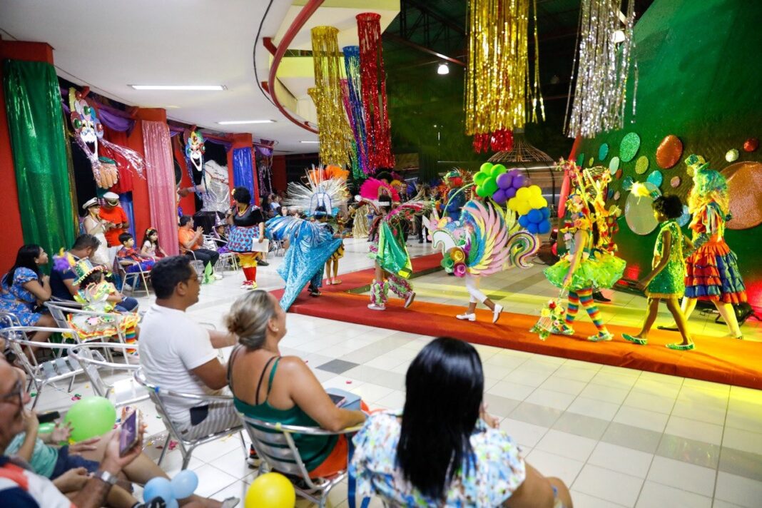 cultura_desfile_de_fantasias_divulgação