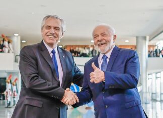 Ex-presidente e amigo pessoal de Lula será investigado por corrupção na Argentina