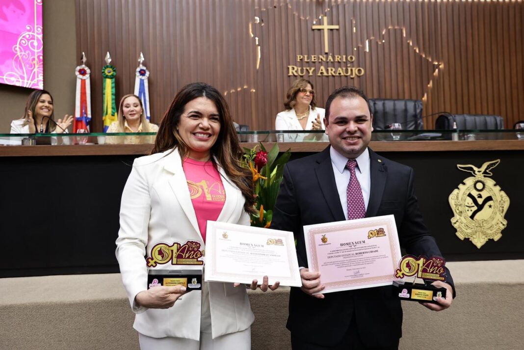 Roberto-Cidade-destaca-importancia-da-Procuradoria-da-Mulher-da-Aleam-na-protecao-e-garantia-de-direitos-em-seu-primeiro-ano-de-atuacao-Foto-Herick-Pereira