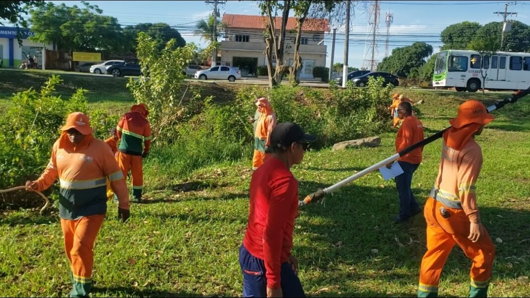 limpeza_igarapé da avenida do Samba (3)