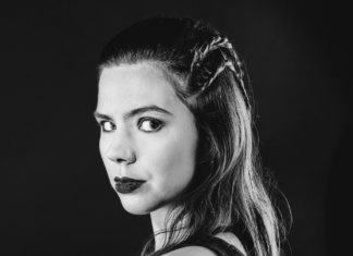 Com apenas 21 anos, Amber Broos assina seu próprio palco no Tomorrowland Bélgica em 2024