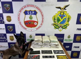 Base Arpão 1: Trio é preso com mais de 11 kg de skunk em embarcação
