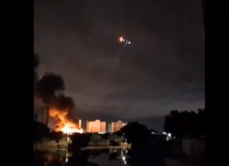 Incêndio de grandes proporções atinge o bairro Humaitá em Porto Alegre