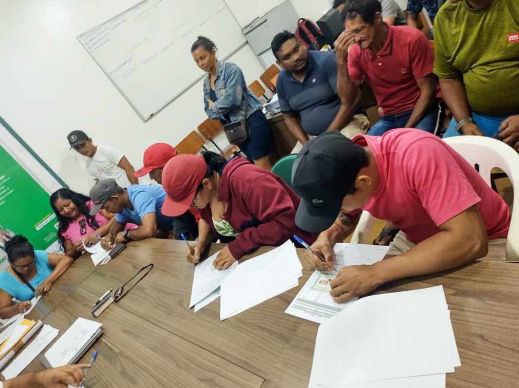 Idam_Ação de crédito com agricultores e pescadores de Coari_Fotos Divulgação (2)