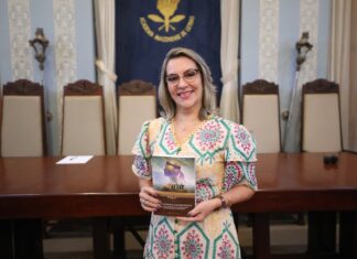 Márcia Perales lança livro sobre iniciativas para inclusão e democratização do ensino superior federal na Amazônia