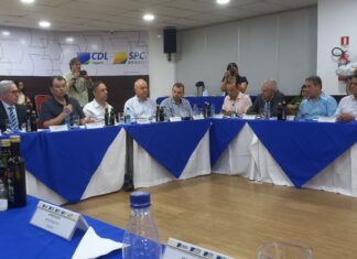 Sinduscon-AM participa de reunião estratégica com Senador Eduardo Braga na CDL Manaus