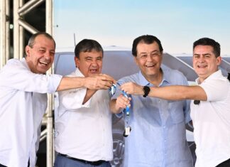 Prefeitura de Manaus recebe 14 veículos do governo federal para reforço do Suas