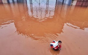 Enchentehomem_interna-559601f5e093915f-300x190