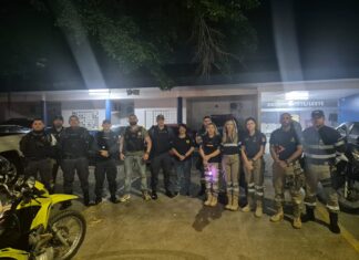 Ação conjunta: Operação policial retira veículos irregulares das ruas do bairro Cidade de Deus