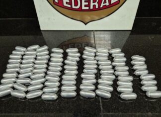 Polícia prende mulher com dois quilos de cocaína no Aeroporto