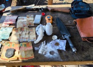 PC-AM prende duas mulheres com mais de mil reais em espécie e drogas durante Operação Boa Vista, em Itacoatiara
