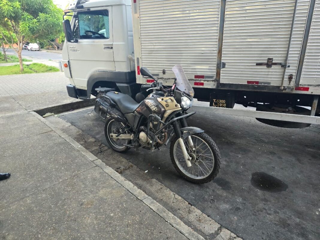 PMAM_2_CICOM_VEÍCULO_RECUPERADO_MOTOCICLETA_FOTO_DIVULGAÇÃO_PMAM