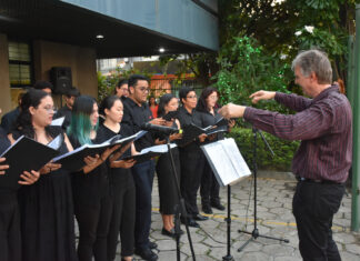 Madrigal Amazonas da UEA realiza espetáculos em homenagem ao poeta Mário Quintana e aos Beatles