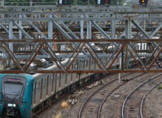 Dois militares e um civil morrem em conflitos em linhas de trem