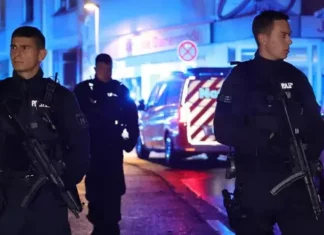 Suspeito de esfaqueamento em festival na Alemanha admitiu crime, dizem autoridades