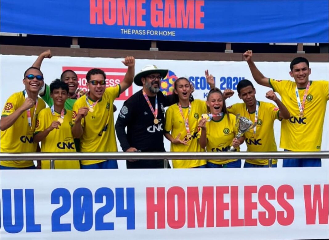 Atleta do Pelci, da Redenç_ã_o é_ campeã_o mundial da Homeless World Cup FOTO DIVULGAÇ_Ã_O (3)