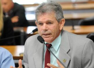 Polícia prende ex-presidente do PT de Brasília por pedofilia; vítimas têm 12 e 13 anos