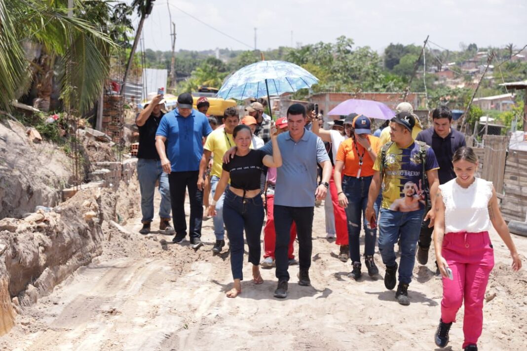 Prefeitura de Manaus avança com as obras de pavimentação na comunidade Nova Vida