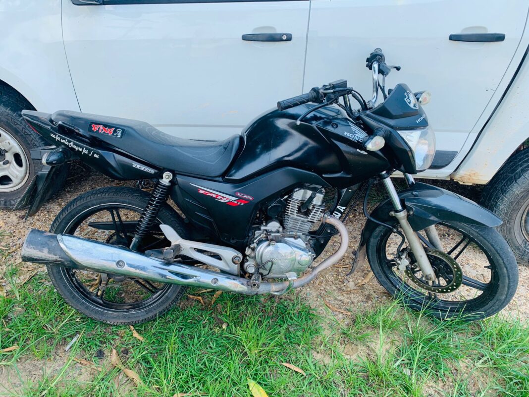 EM_MENOS_DE_QUATRO_HORAS_PMAM_RECUPERA_DUAS_MOTOS_FOTOS_SSP-AM