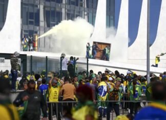 Justiça da Argentina ordena prisão de 61 foragidos do 8 de janeiro