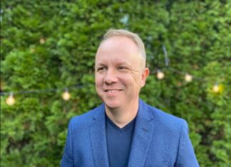 Trump deve retaliar Lula, a não ser que seja permitada a candidatura de Bolsonaro, afirma editor-chefe da revista Americas Quarterly, o brasilianista Brian Winter