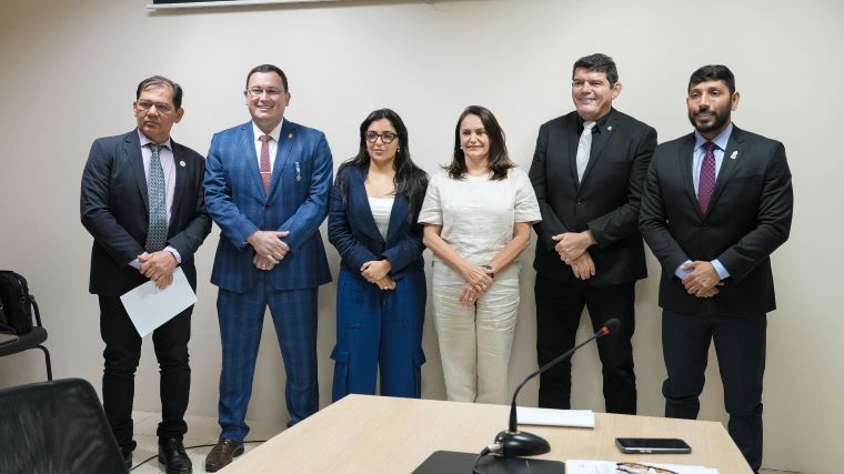 Comissão de Constituição, Justiça e Redação da CMM realiza primeira reunião com análise de projetos importantes