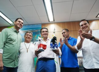 Encontro de Mateus Assayag e presidentes dos bumbás com ministro do turismo, sela parceria para o Festival Folclórico de Parintins