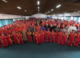 Mais de 660 crianças e adolescentes do programa Bombeiro Mirim iniciam atividades em 11 cidades do Amazonas