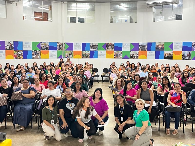 Novos professores de creches da Prefeitura de Manaus recebem orientação de práticas pedagógicas