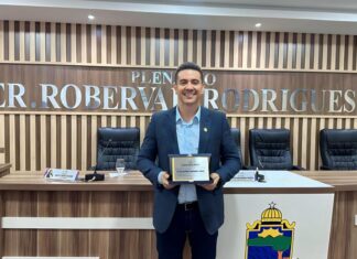 Urgente: Delegado Barradas de Coari é acusado de liderar organização criminosa no município e advogado pedirá seu afastamento, veja o vídeo