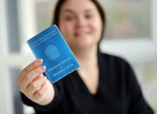 Evento apoiado pela UEA oferece mais de 200 vagas de empregos a PcD