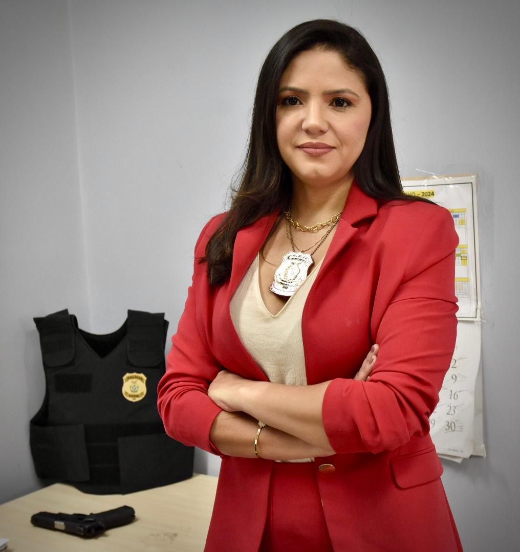 PC-AM_DELEGADA ALYNNE LIMA TITULAR DA DEOPS_FOTO ERLON RODRIGUES