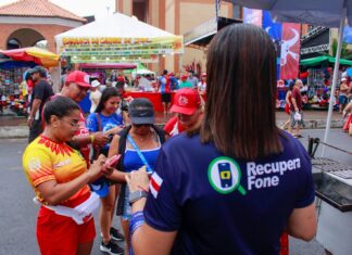 Festival de Parintins 2025: Programa RecuperaFone orienta população a guardar número de IMEI do celular